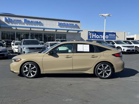 Certified 2025 Honda Civic Sport Touring image 2