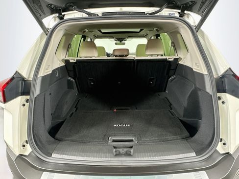 Used 2023 Nissan Rogue SL w/ SL Premium Package FWD image 31