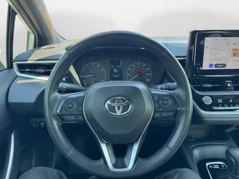 Used 2023 Toyota Corolla SE w/ SE Premium Package FWD image 10