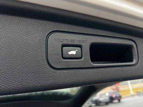 Used 2024 Honda Odyssey EX-L image 24