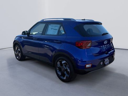New 2026 Hyundai Venue SEL FWD image 5