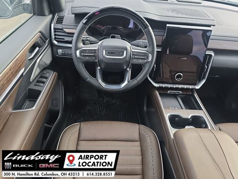 New 2026 GMC Acadia Denali Ultimate w/ LPO, Floor Liner Package AWD/4WD image 22