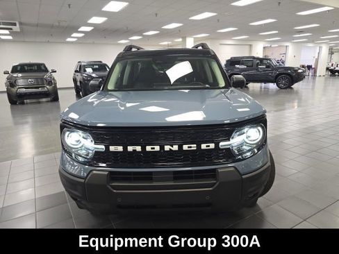 Used 2025 Ford Bronco Sport Outer Banks w/ Outer Banks Tech Package+ AWD/4WD image 2
