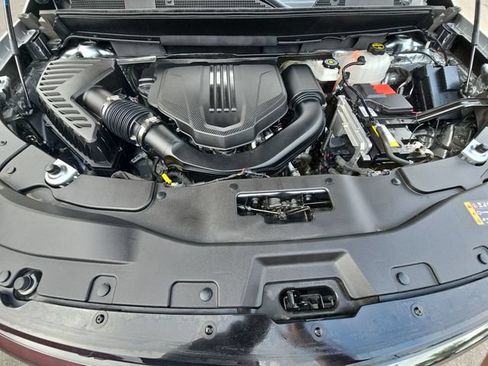 Used 2024 Chevrolet Traverse Z71 AWD/4WD image 32