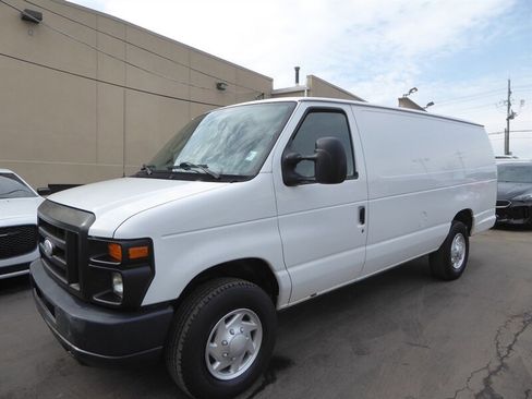 Used 2014 Ford E-250 and Econoline 250 Extended image 3