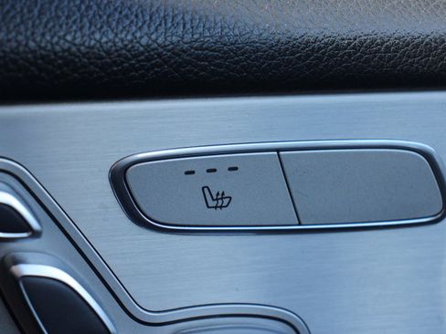 Used 2020 Mercedes-Benz GLC 300 GLC 300 image 27