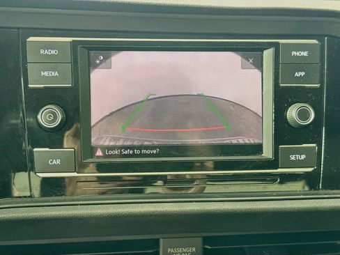 Used 2019 Volkswagen Jetta SE FWD image 11