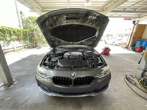 Used 2018 BMW 330i Sedan RWD image 2