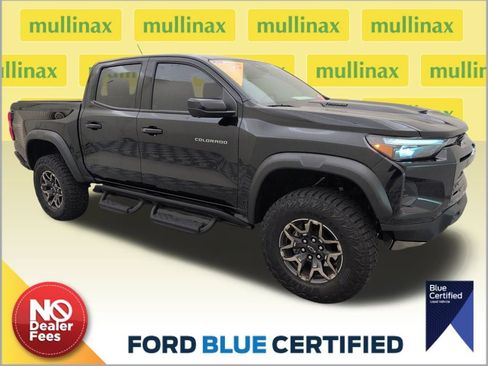 Used 2025 Chevrolet Colorado ZR2 w/ Technology Package image 1