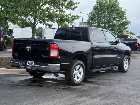 Used 2023 RAM 1500 Big Horn AWD/4WD image 3