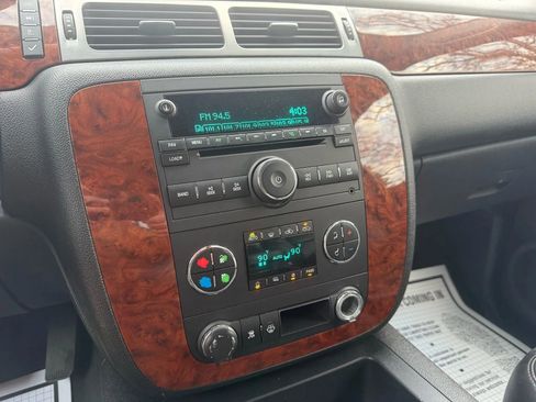 Used 2007 Chevrolet Silverado 1500 LTZ w/ Suspension Package, Off-Road" image 17