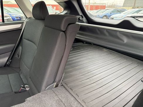 Used 2019 Subaru Outback 2.5i Premium image 28