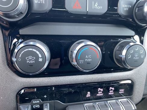 Used 2026 RAM 1500 Tradesman AWD/4WD image 30