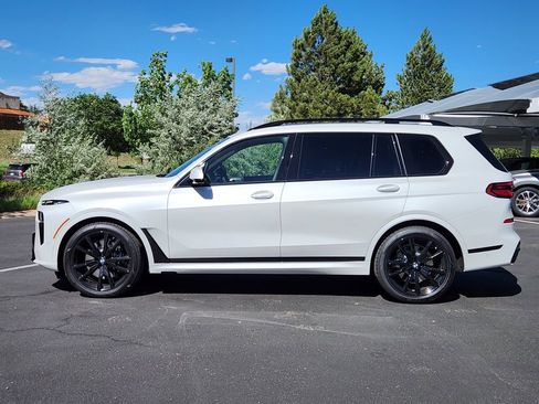 New 2027 BMW X7 xDrive40i AWD/4WD image 2