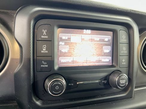 Used 2020 Jeep Gladiator Sport w/ Quick Order Package 24S AWD/4WD image 13