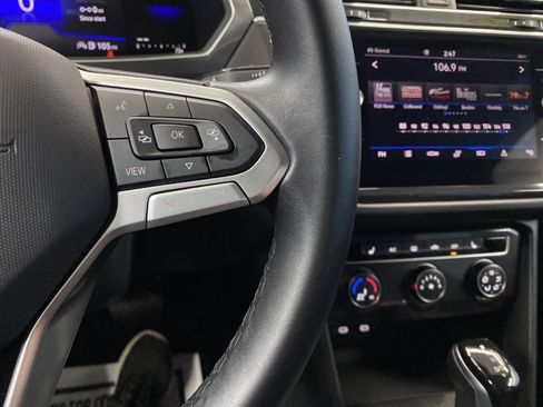 Used 2024 Volkswagen Tiguan SE image 20