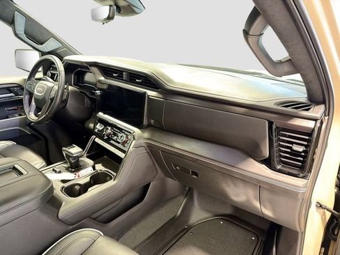 Certified 2022 GMC Sierra 1500 AT4X image 27