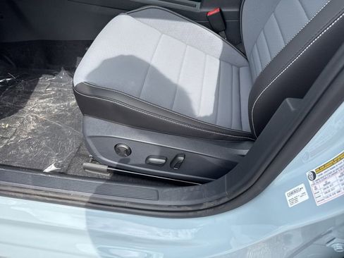 New 2026 Volkswagen Jetta SE FWD image 18
