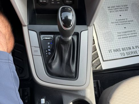 Used 2019 Hyundai Elantra SEL FWD image 16