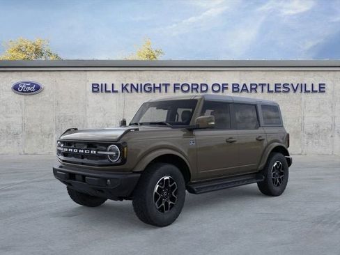 New 2025 Ford Bronco Outer Banks image 2