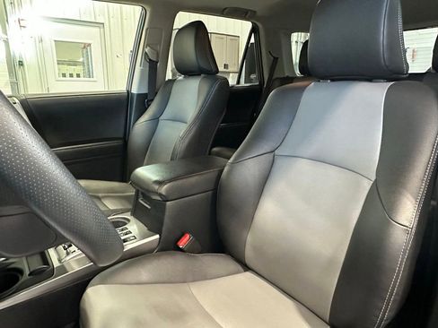 Used 2022 Toyota 4Runner SR5 Premium w/ Moonroof Package image 18