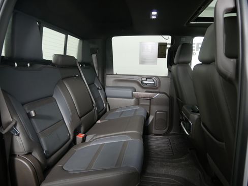 Used 2021 GMC Sierra 3500 Denali w/ Denali Ultimate Package AWD/4WD image 14