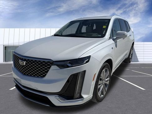 Certified 2023 Cadillac XT6 Premium Luxury w/ Technology Package image 6