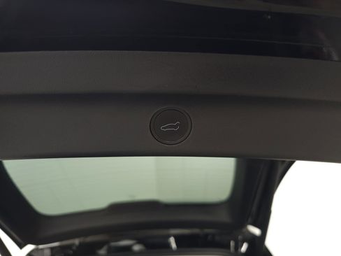 Used 2023 Tesla Model Y Long Range AWD/4WD image 8