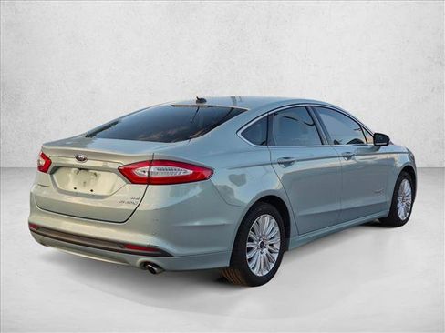 Used 2013 Ford Fusion SE FWD image 5