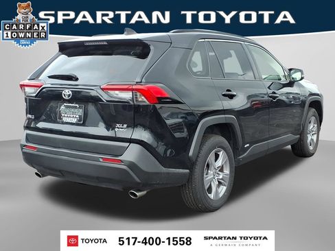 Used 2025 Toyota RAV4 XLE AWD/4WD image 6