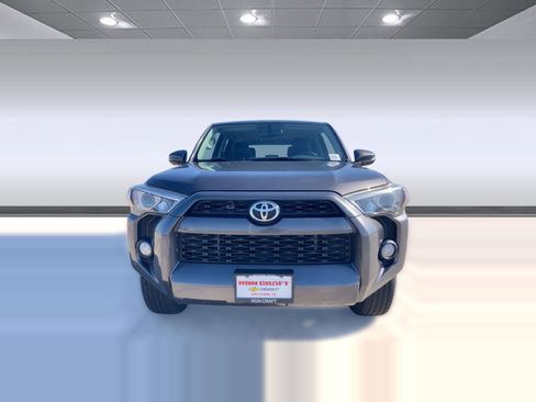 Used 2017 Toyota 4Runner SR5 image 5