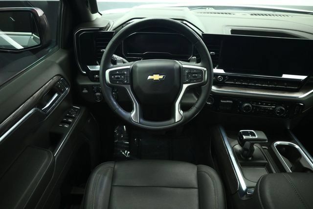 Used 2023 Chevrolet Silverado 1500 LTZ w/ Technology Package AWD/4WD image 33