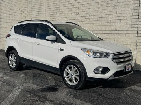 Used 2018 Ford Escape SEL image 6