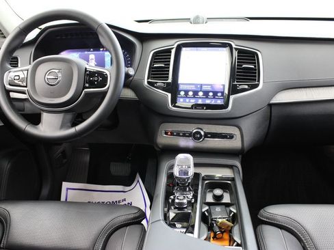 Used 2023 Volvo XC90 B6 Ultimate w/ Lounge Package AWD/4WD image 9