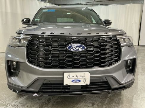 New 2027 Ford Explorer ST-Line w/ Premium Package AWD/4WD image 10