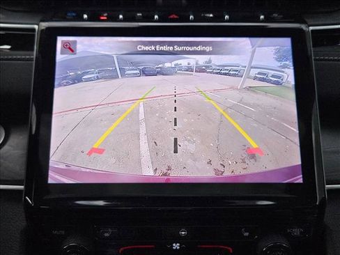 Used 2023 Jeep Grand Cherokee 4WD 4xe image 11