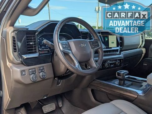 Used 2025 Chevrolet Silverado 1500 LT Trail Boss w/ Convenience Package II AWD/4WD image 5