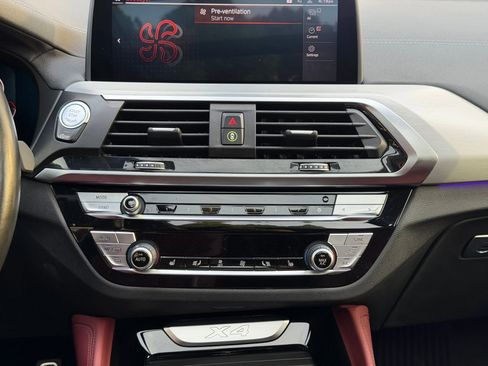 Used 2021 BMW X4 xDrive30i w/ M Sport Package image 17