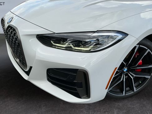 Used 2022 BMW M440i Coupe image 9