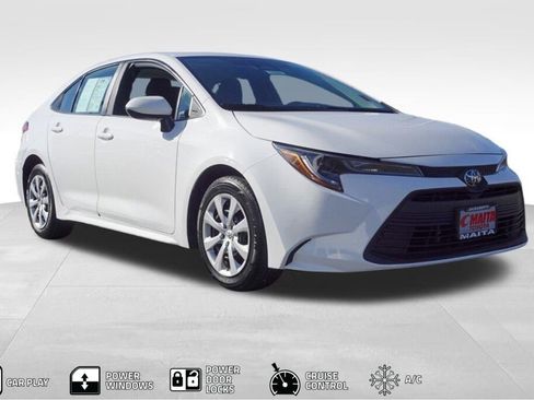 Used 2023 Toyota Corolla LE image 1