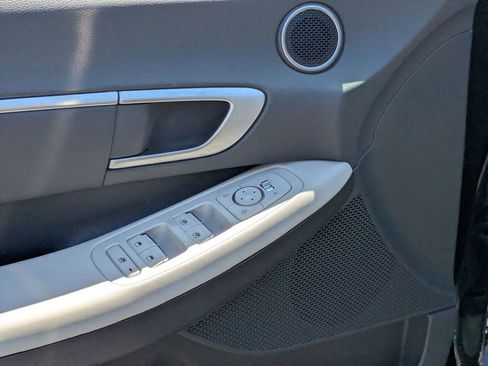 Used 2025 Hyundai Sonata SEL FWD image 16