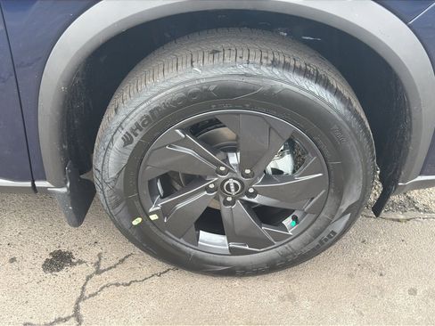 New 2026 Nissan Rogue SV image 9