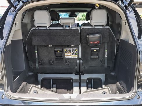 Certified 2023 Toyota Sienna Limited AWD/4WD image 27