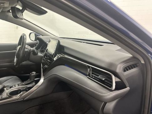 Used 2023 Toyota Camry XSE FWD image 17
