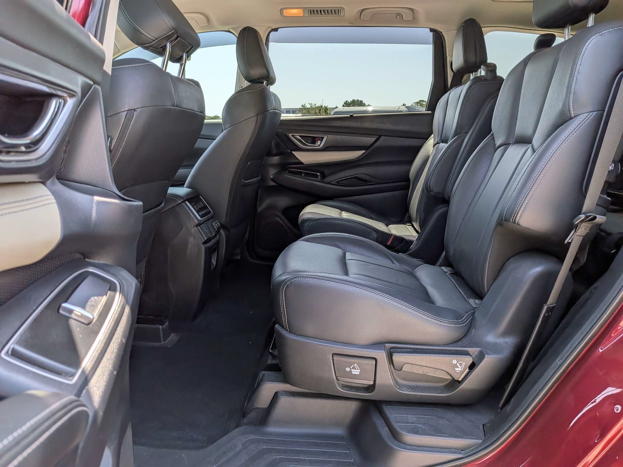 Used 2020 Subaru Ascent Limited w/ Popular Package #2 AWD/4WD image 15