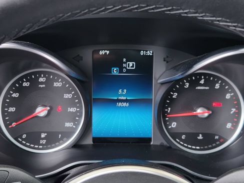 Used 2022 Mercedes-Benz GLC 300 image 12