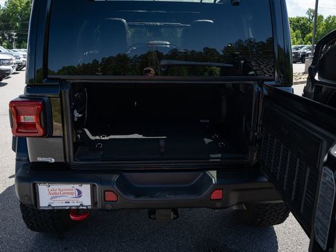 Used 2024 Jeep Wrangler Unlimited Rubicon AWD/4WD image 9