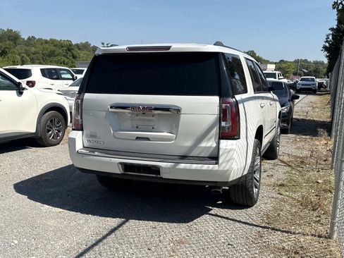 Used 2017 GMC Yukon Denali w/ Open Road Package RWD image 3