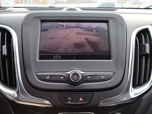 Used 2023 Chevrolet Equinox LT image 19