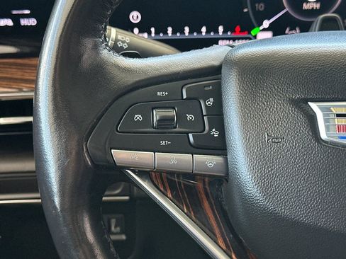 Used 2023 Cadillac Escalade Premium Luxury RWD image 34
